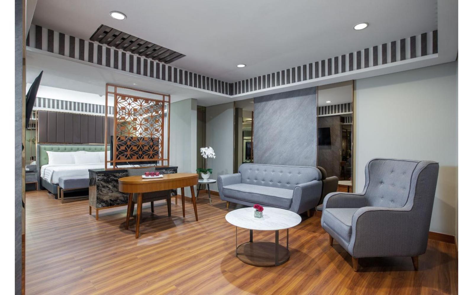 The Alana Hotel & Conference Center Malioboro Yogyakarta By Aston Exterior photo