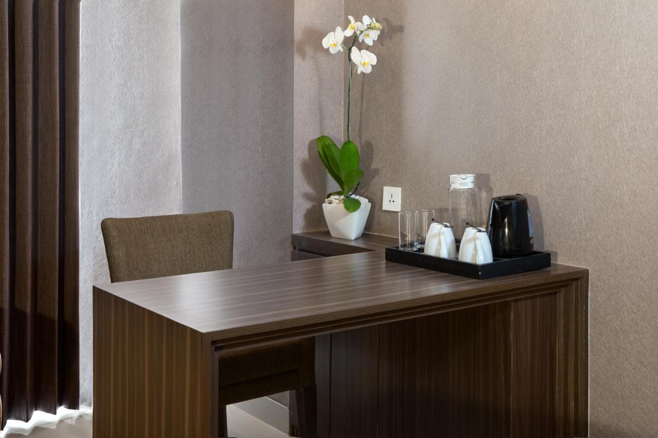 The Alana Hotel & Conference Center Malioboro Yogyakarta By Aston Exterior photo